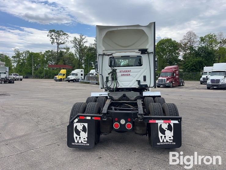 2016-international-prostar-image-6