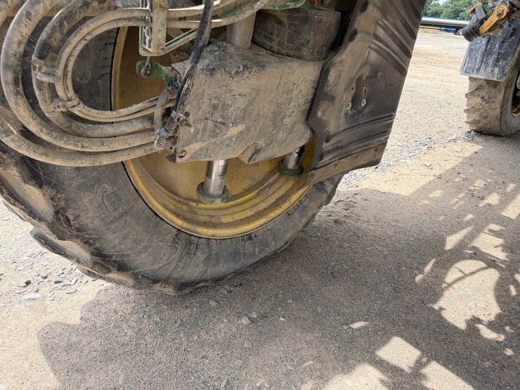 2016-john-deere-r4038-image-13