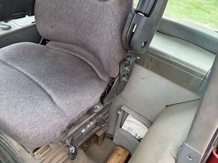 case-ih-7140-image-52