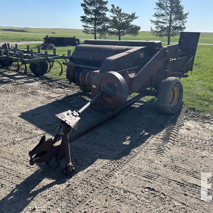 NEW HOLLAND 68