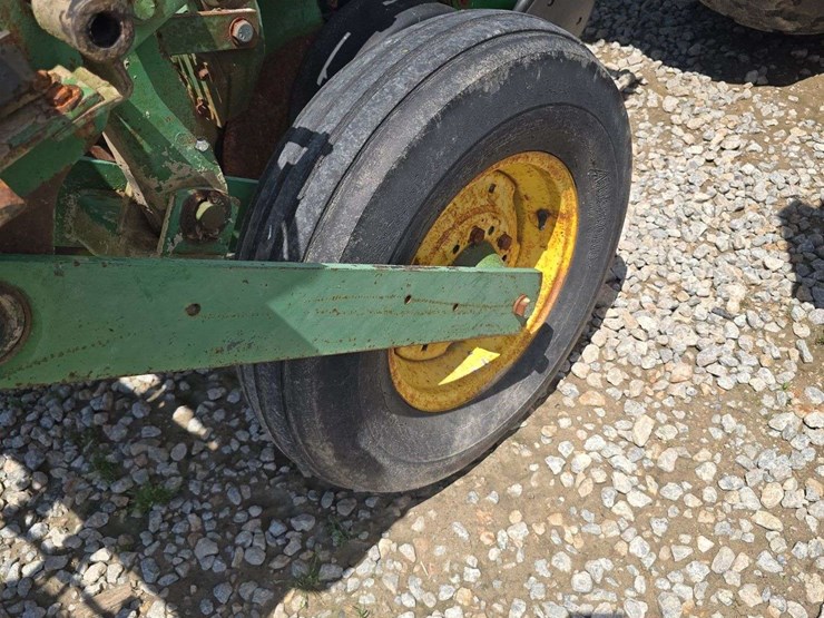 john-deere-7000-image-6