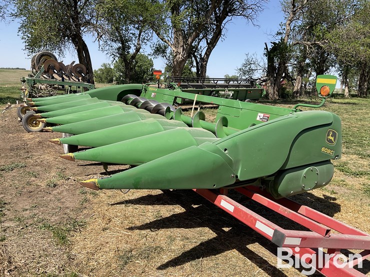 2008-john-deere-608c-image-1