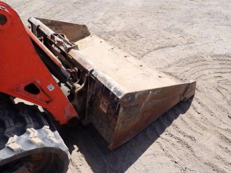 2023-kubota-svl65-2-image-27