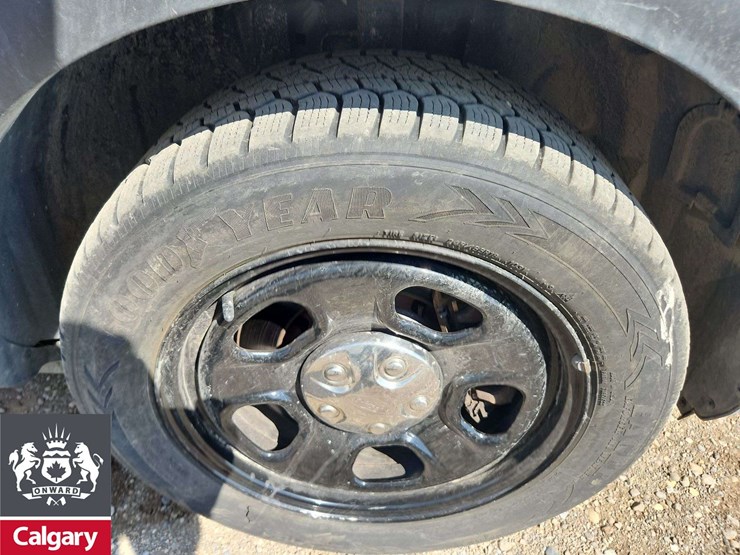 2019-ford-explorer-image-12