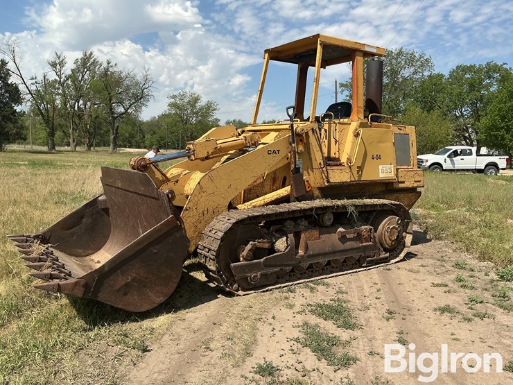 1983-caterpillar-953-image-1