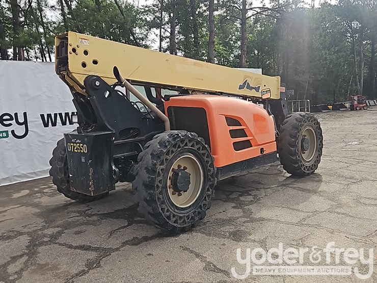 2016-jlg-g6-42a-image-5