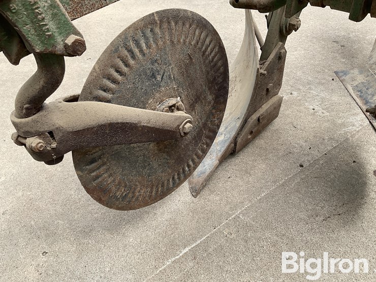 john-deere-125-image-10