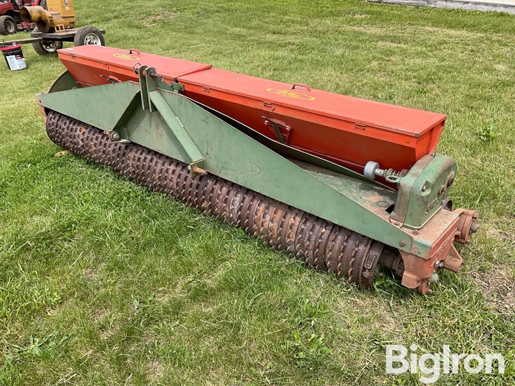 brillion-sure-stand-sst-1201-cultipacker-drill-image-1