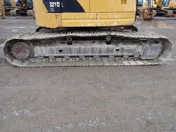 2013-caterpillar-321d-lcr-image-82