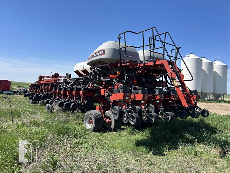 2015-case-ih-1265-image-5