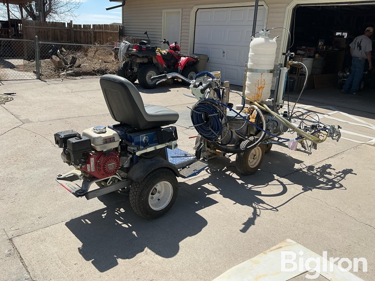 2005-graco-line-driver-ride-on-striping-system-w/graco-line-lazer-iv-striping-system-image-5