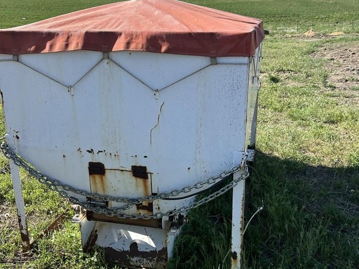t&s-mfg-trip-hopper/range-feeder-3996-image-4