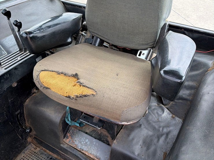 john-deere-4430-image-31