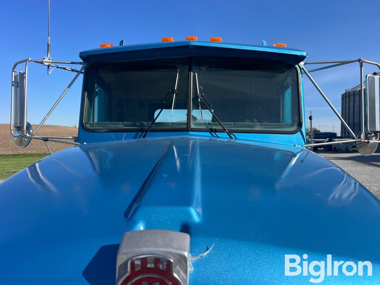 1990-kenworth-t400-image-9