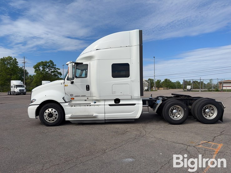 2016-international-prostar-image-8