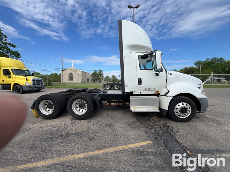 2015-international-prostar-image-4