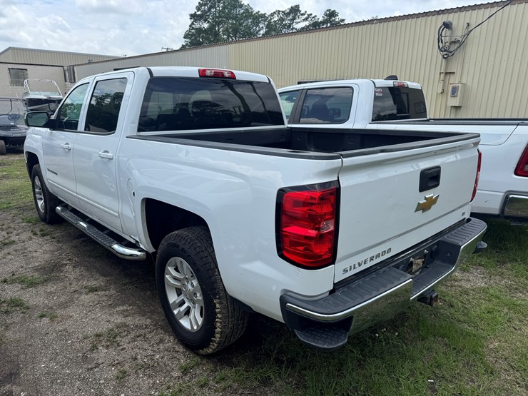 2018-chevrolet-silverado-1500-image-4