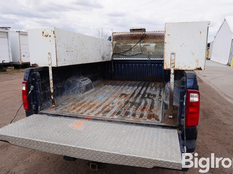 2016-ford-f350-xl-image-10