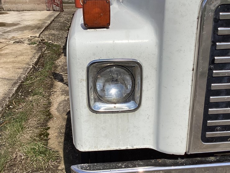 1976-international-loadstar-image-16