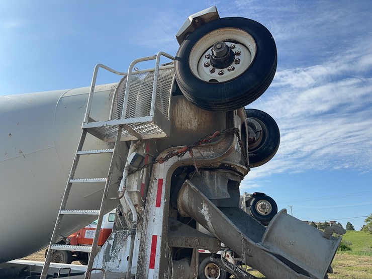 1996-mack-rd688c-cement-truck-image-60