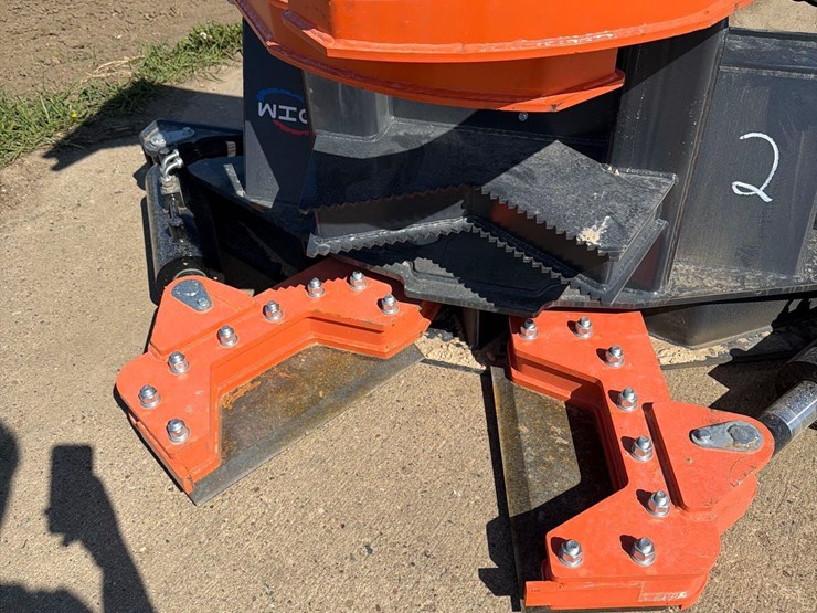 2025-wig-14”-heavy-duty-tree-cutter-image-8