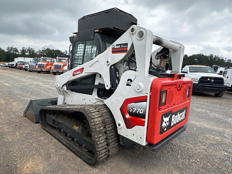 2023-bobcat-t770-image-5