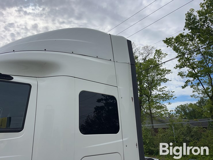 2016-international-prostar-image-14