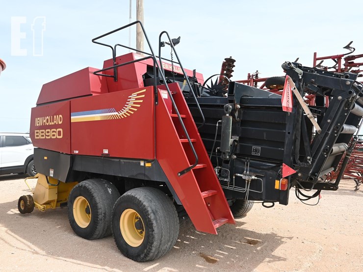 new-holland-bb960rt-image-2