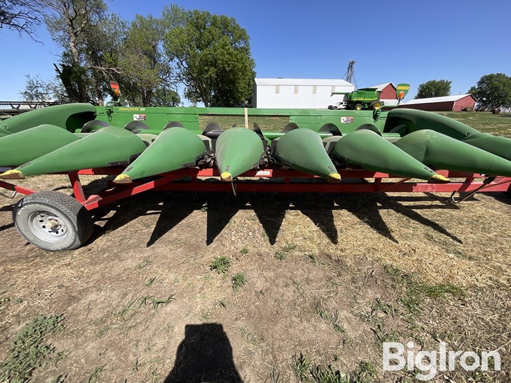 2008-john-deere-608c-image-2