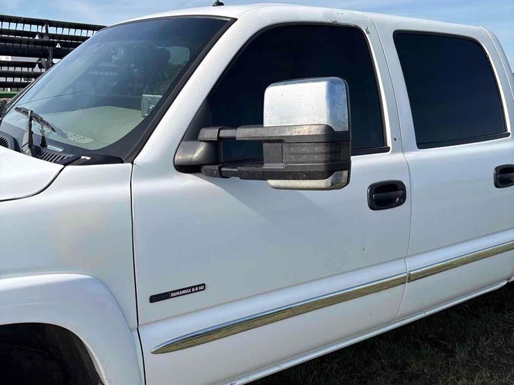 2002-gmc-2500-image-8