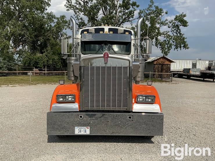 2005-kenworth-w900l-image-2