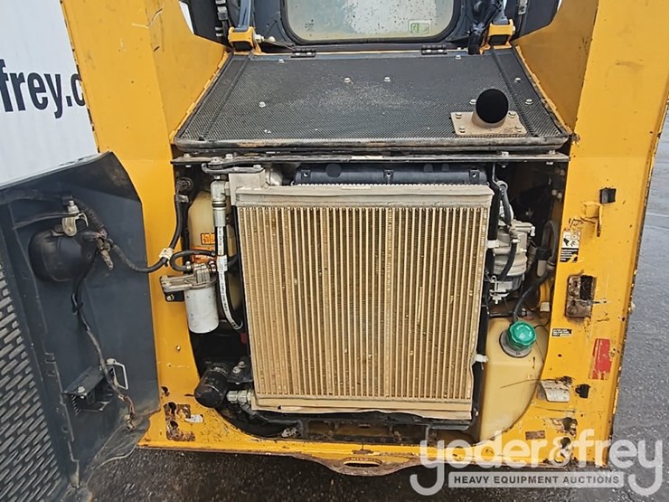 2018-deere-317g-image-20