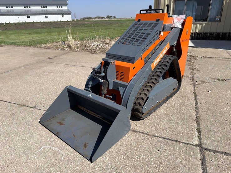 hurricane-stand-behind-skidloader-image-1