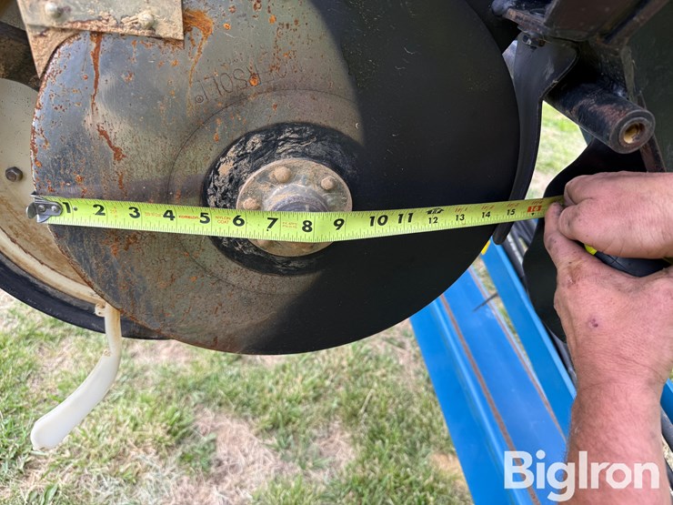 kinze-2600-image-13