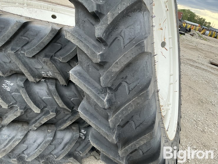 new-holland-78-image-12
