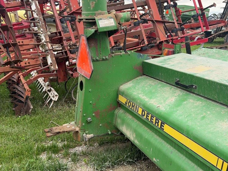 john-deere-3950-image-8