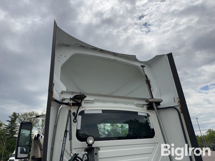 2015-international-prostar-image-18