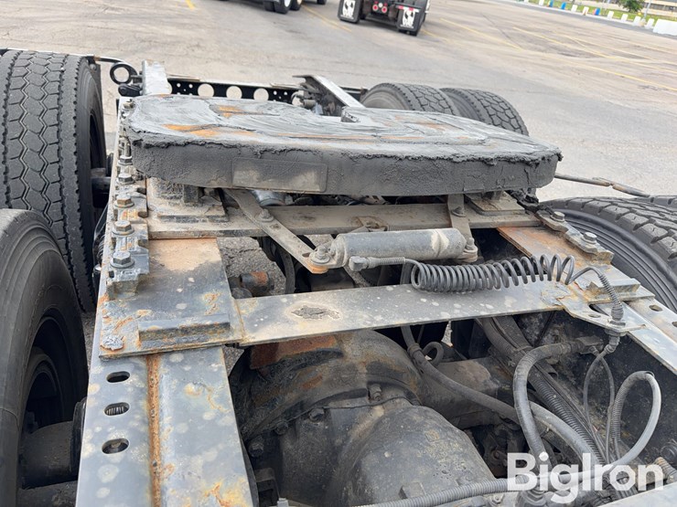 2016-international-prostar-image-11