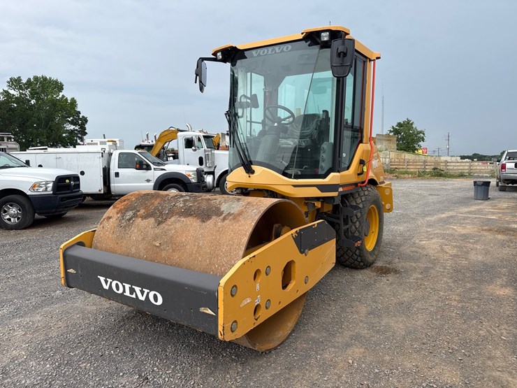 2021-volvo-sd75b-image-4