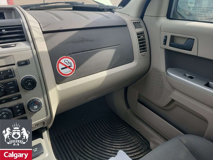 ford-escape-hybrid-image-22