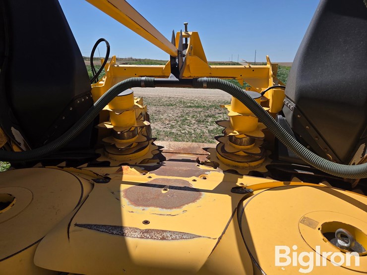 2021-new-holland-fr850-image-20