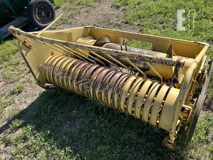 new-holland-717w-image-9