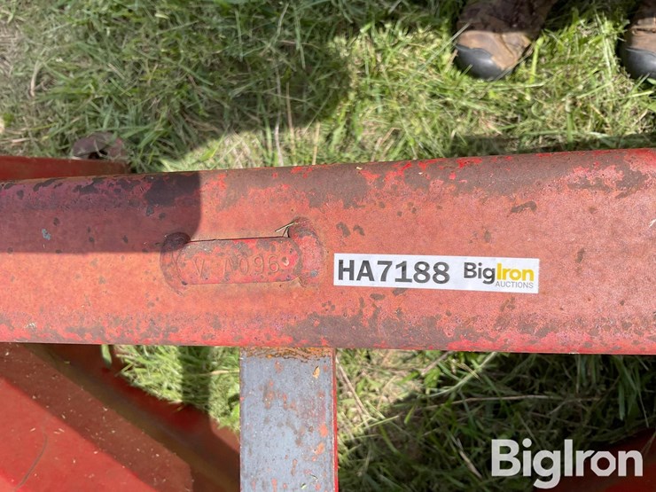 westendorf-loader-mounted-v-blade-image-12