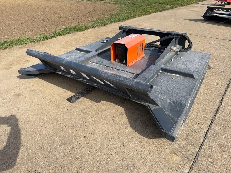 heavy-duty-skidloader-72”-whirly-mower-image-1