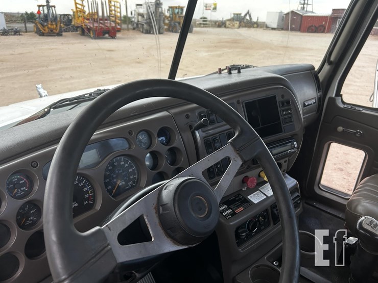 2005-mack-vacuum-truck-5222-image-11