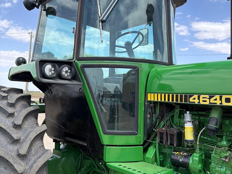 john-deere-4640-image-19