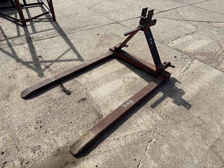3pt-bale-fork-image-1