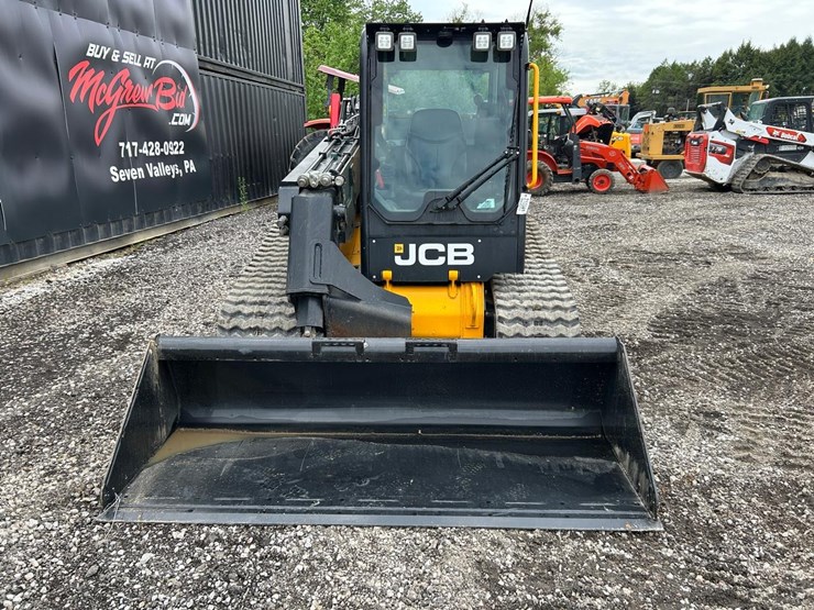 2023-jcb-3ts-8t-image-7