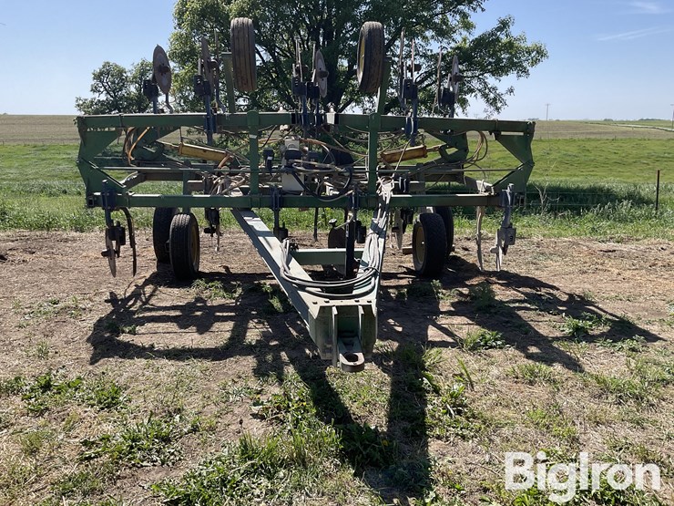 john-deere-1610-image-2