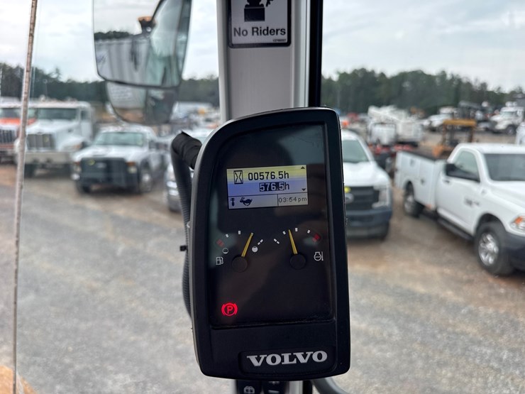 2021-volvo-sd75b-image-14